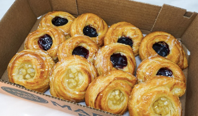 Assorted Danish / dozen